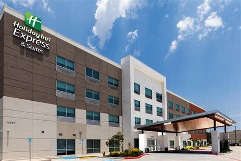 HOLIDAY INN EXPRESS & SUITES STAFFORD NW - SUGAR LAND BY IHG - Hotel ...