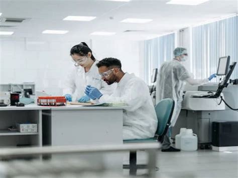 Some motor neuron disease, dementia patients share genetic defects ...