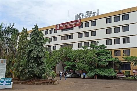 Affordable and Quality Education at TCOER Pune Review by Kadam Ritesh ...