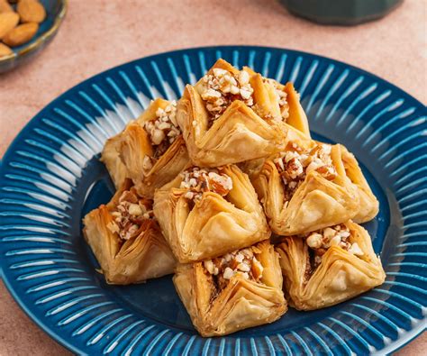 Almond Pyramid – Bharat Baklava