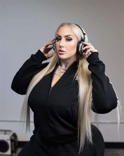 Mz Dani OnlyFans Star: How Much Money Does Mz Dani Make? Bio, Wiki, Height, Age, Family, Net ...