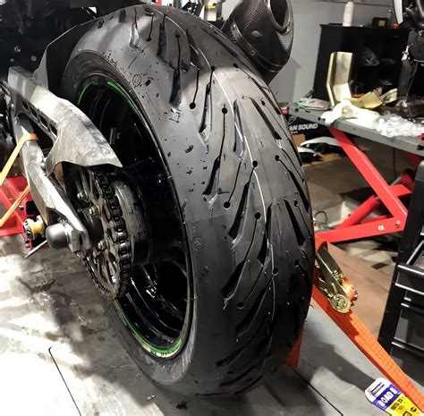 【文章】浅谈摩托车改装：轮胎篇_车家号_汽车之家