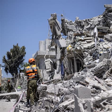 Spanish Muslim football star Lamine Yamal balances faith and fame ...