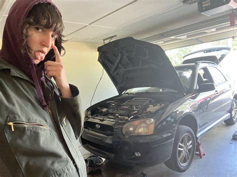 he peed all over the floor >:^( : r/Transcars