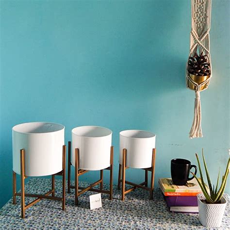 ecofynd Centuria Mid Century Metal Plant Pot Set | Indoor Round Planter ...