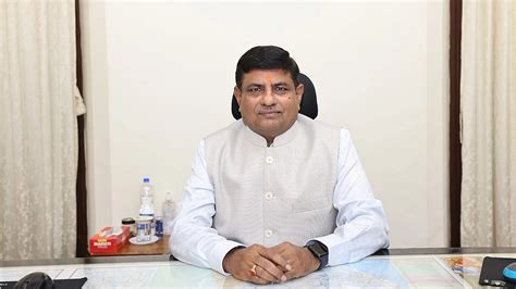 Central Railway GM Ram Karan Yadav Conducts Safety Inspection Of Daund ...