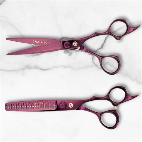 The Difference Between Thinning Shears and Texturizing Shears