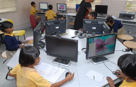 World Sight Day: How Increase In Screen Addiction In Children Resulting ...