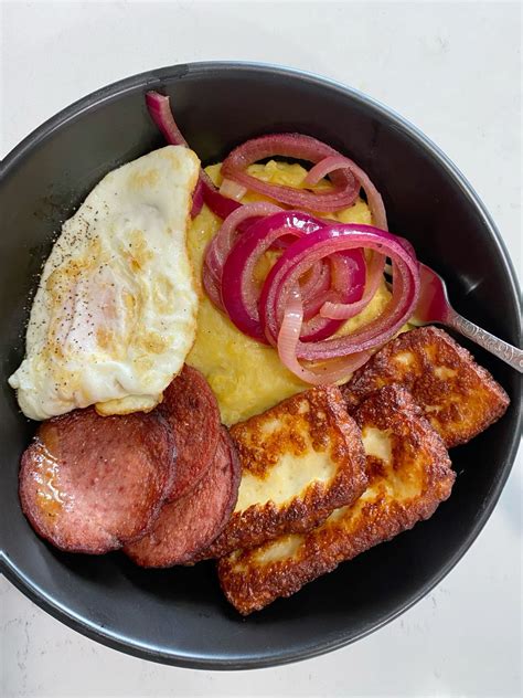 Los tres golpes | Feeding