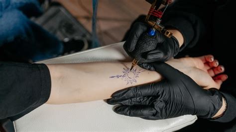 Getting tattoo for the first time? Know what you should eat and more in ...