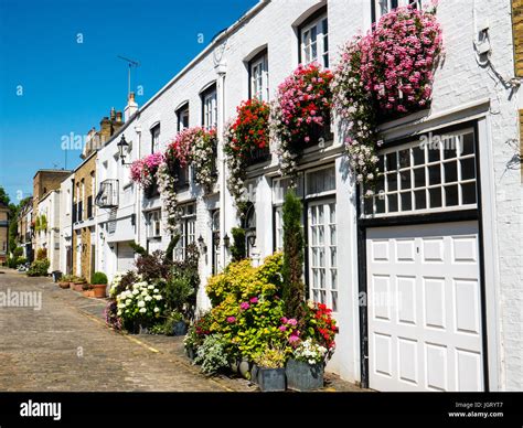 Hyde Park Garden Mews, Bayswater, London, England Stock Photo - Alamy