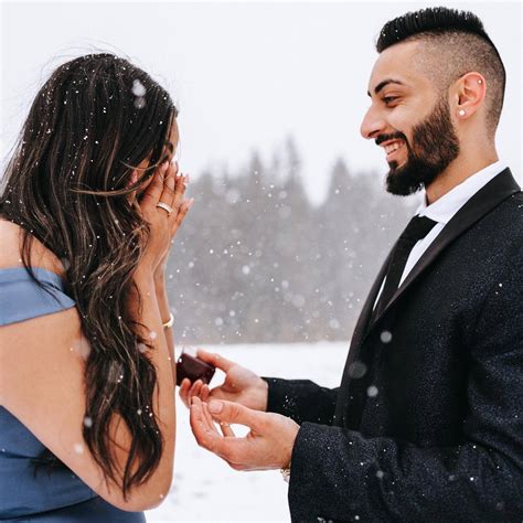 How to Plan a Marriage Proposal and 10 Creative Proposal Ideas | Pearl