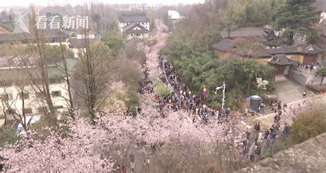 鸡鸣寺门票预订_鸡鸣寺门票价格_鸡鸣寺门票多少钱【同程旅行】