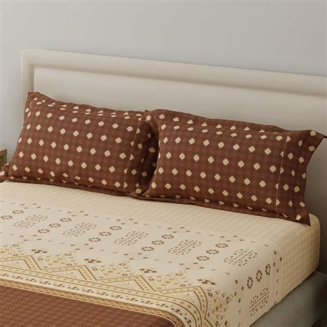 Buy LAYERS Basicx Cotton 120TC Printed 3Pcs Super King Bedsheet Set ...