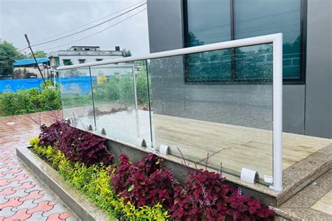 Aluminium Glass Railing