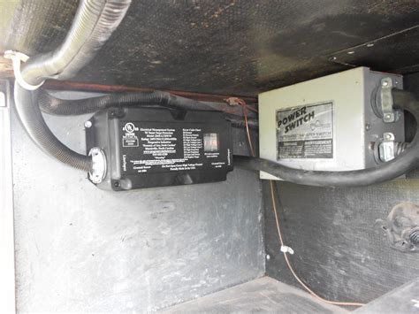 Rezultat imagine pentru Motorhome Modifications