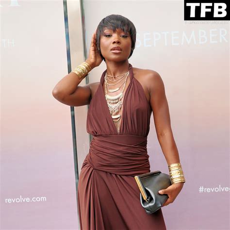 Braless Melinda Melrose Attends Revolve Pop-Up During New York Fashion Week in NYC (12 Photos ...