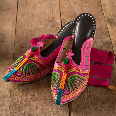 These Moroccan-style slippers are magnificently made by hand in India ...