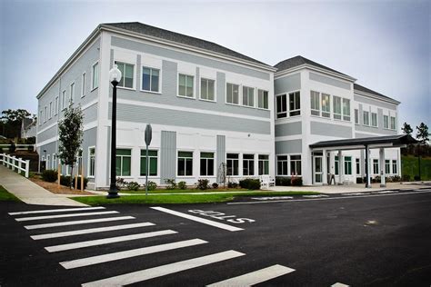 Local Health Center 的图像结果