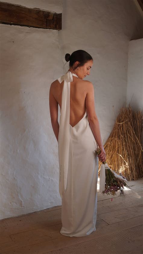 Halter neck backless wedding dress online