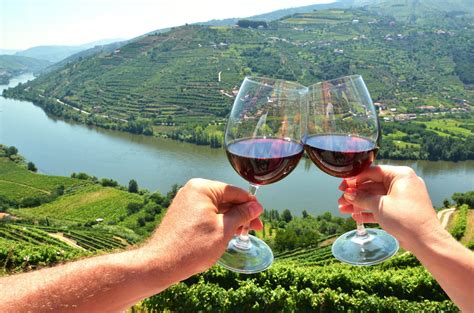 Best time to visit Portugal - Archipelago Choice