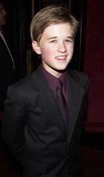 Haley Joel Osment Ai 的图像结果