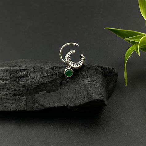 Emerald Crescent Moon Nose Pin – Gypsy Maal