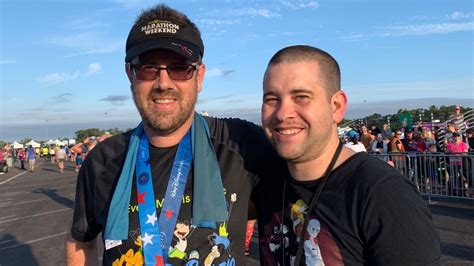 The day a cancer survivor and his stem cell donor ran into each other ...