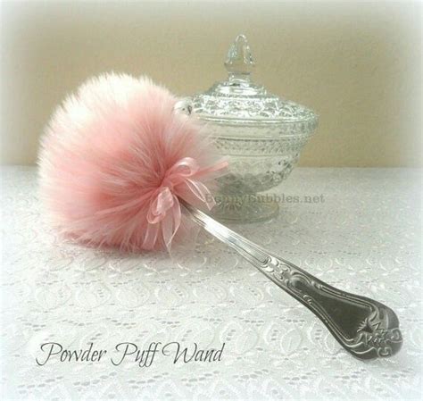 Fragranced Body Powder 的图像结果