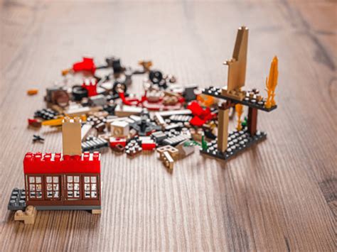 Braking LEGO Sets 的图像结果