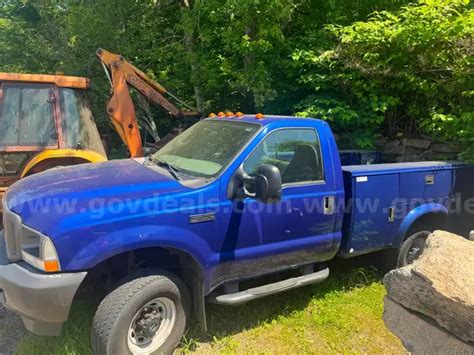 2003 Ford F350 Utility Body | AllSurplus