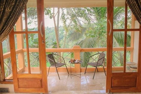 DOMISILI IJEN CLIFF BY FAYS HOSPITALITY (Banyuwangi, Java) - Lodge ...