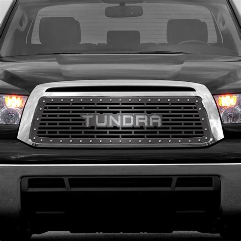 Toyota Tundra Grill
