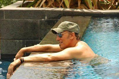 Bruce Springsteen Under Make Up 的图像结果