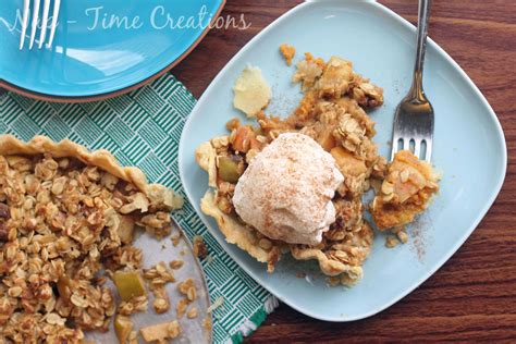 Pumpkin Pie Apple Crisp - Life Sew Savory