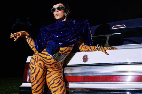 Paris Paloma: "I don't want to reduce the meaning of being a woman to ...