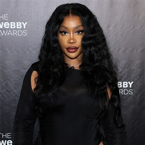 SZA Details Decision to Get Brazilian Butt Lift After Plastic Surgery Speculation