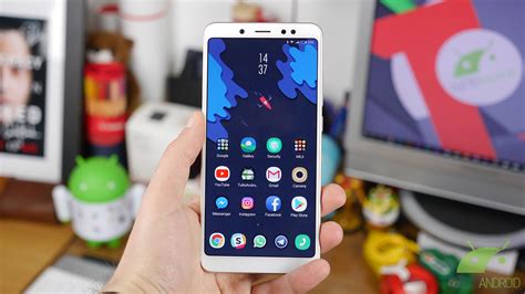 Xiaomi Redmi Note 5 non si "piega" a JerryRigEverything (video)