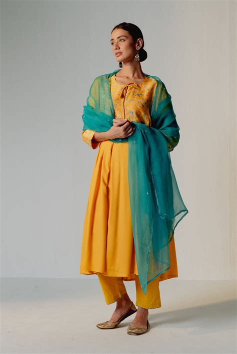 Tashi Kurta Amber Yellow – Sampada