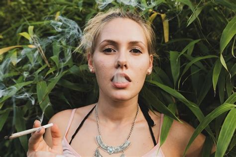 Beautiful women smoking Photos - Download Free High-Quality Pictures ...