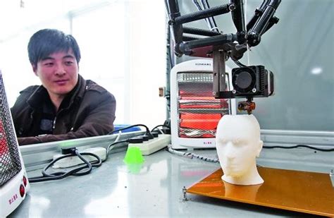 国内首台3D打印并联机器人 重庆造！ _新浪新闻