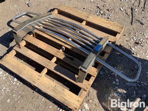 1988-98 Chevrolet Pickup /Suburban Grill Guard | Collector Cars | BigIron