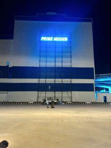 High Level Building Signage 的图像结果