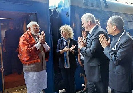 A Nice Ride On Rail Force One – But What Was The Point, Exactly?