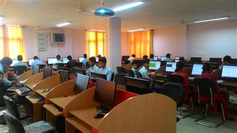 Computer Center | Govt Polytechnic Kullu