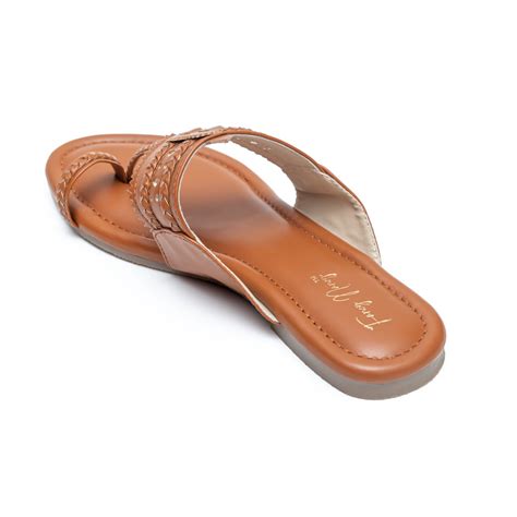 Traditional Kolhapuri Flats - Tan – Dapperfeet