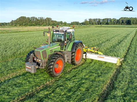 Foto Fendt 824 #1624709