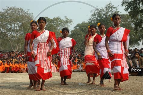 Bengaluru Local People 的图像结果