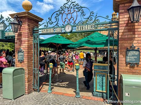 The Only 3 Rules You Need to Know About Lightning Lanes at Disney World ...