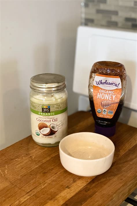 Avocado Honey Coconut Oil Hair Mask - 25 Coconut Oil Hair Masks ...